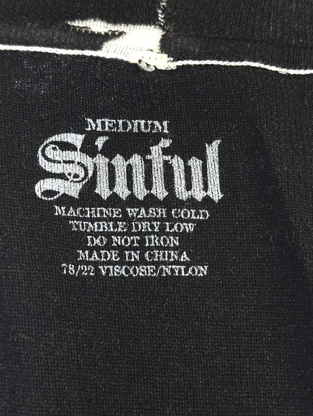 Sinful Affliction Women's Gray V-neck Hoodie Pullover Sweater - Sz Medium - Picture 6 of 8